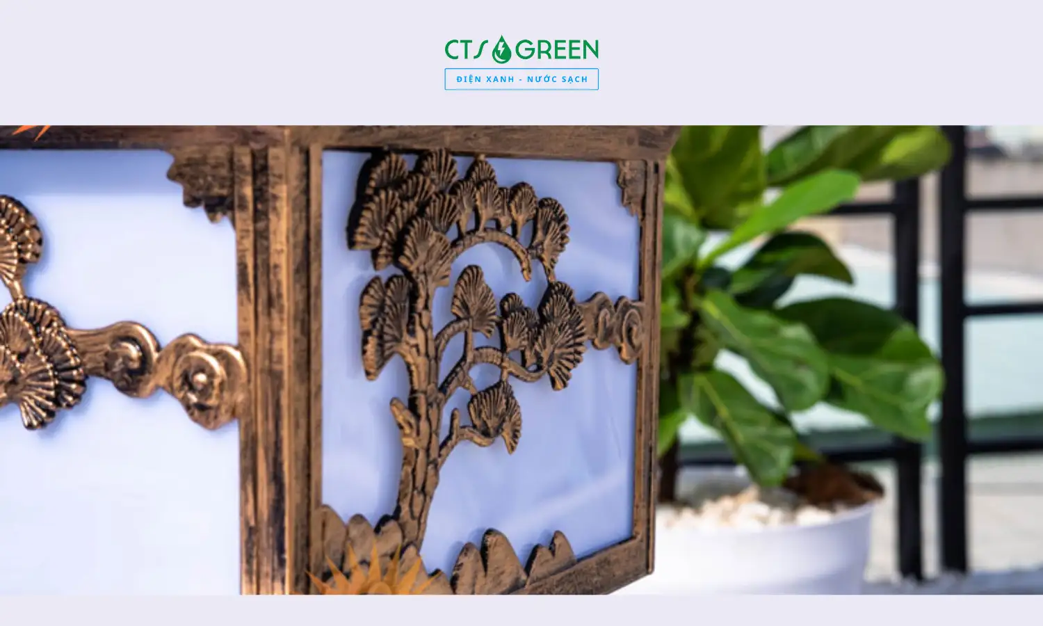 Đèn trụ cổng năng lượng mặt trời TC06M - 2 họa tiết đẹp