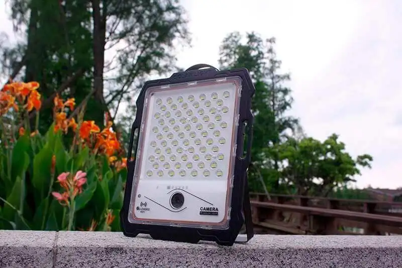 Đèn Camera năng lượng mặt trời 100W