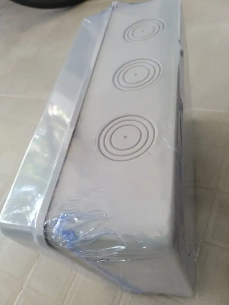 Tủ Điện Mặt Trời 8 Way - Tủ Điện Chuyên Dụng Cho Điện Mặt Trời 3087 Tủ Điện Mặt Trời 8 Way - Tủ Điện Chuyên Dụng Cho Điện Mặt Trời