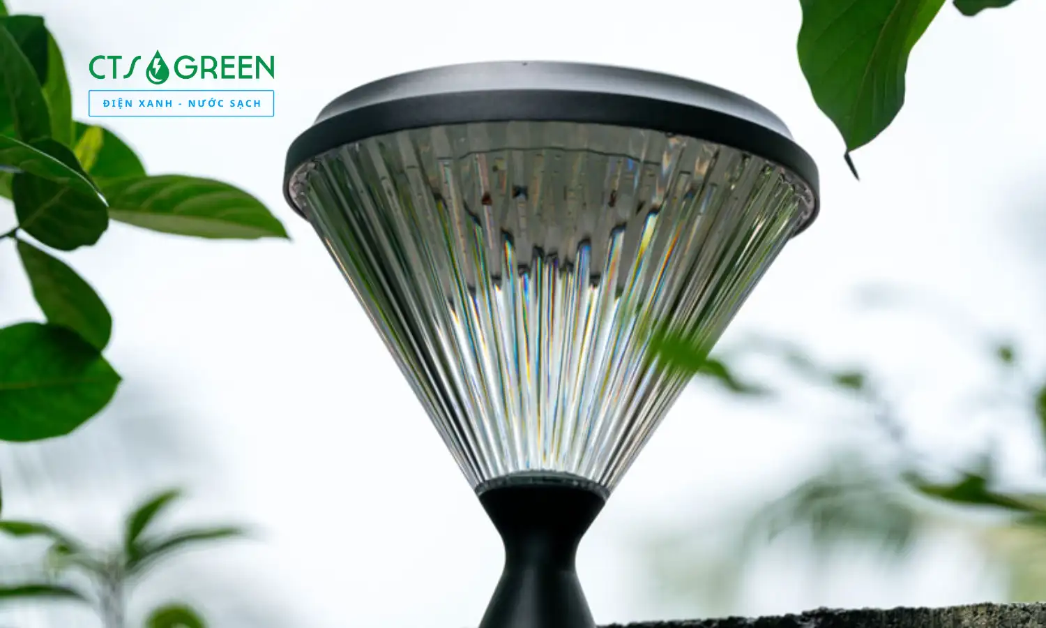 Đèn Treo Năng Lượng Mặt Trời TT37C Cao Cấp 5754 Đèn Treo Năng Lượng Mặt Trời TT37C Cao Cấp