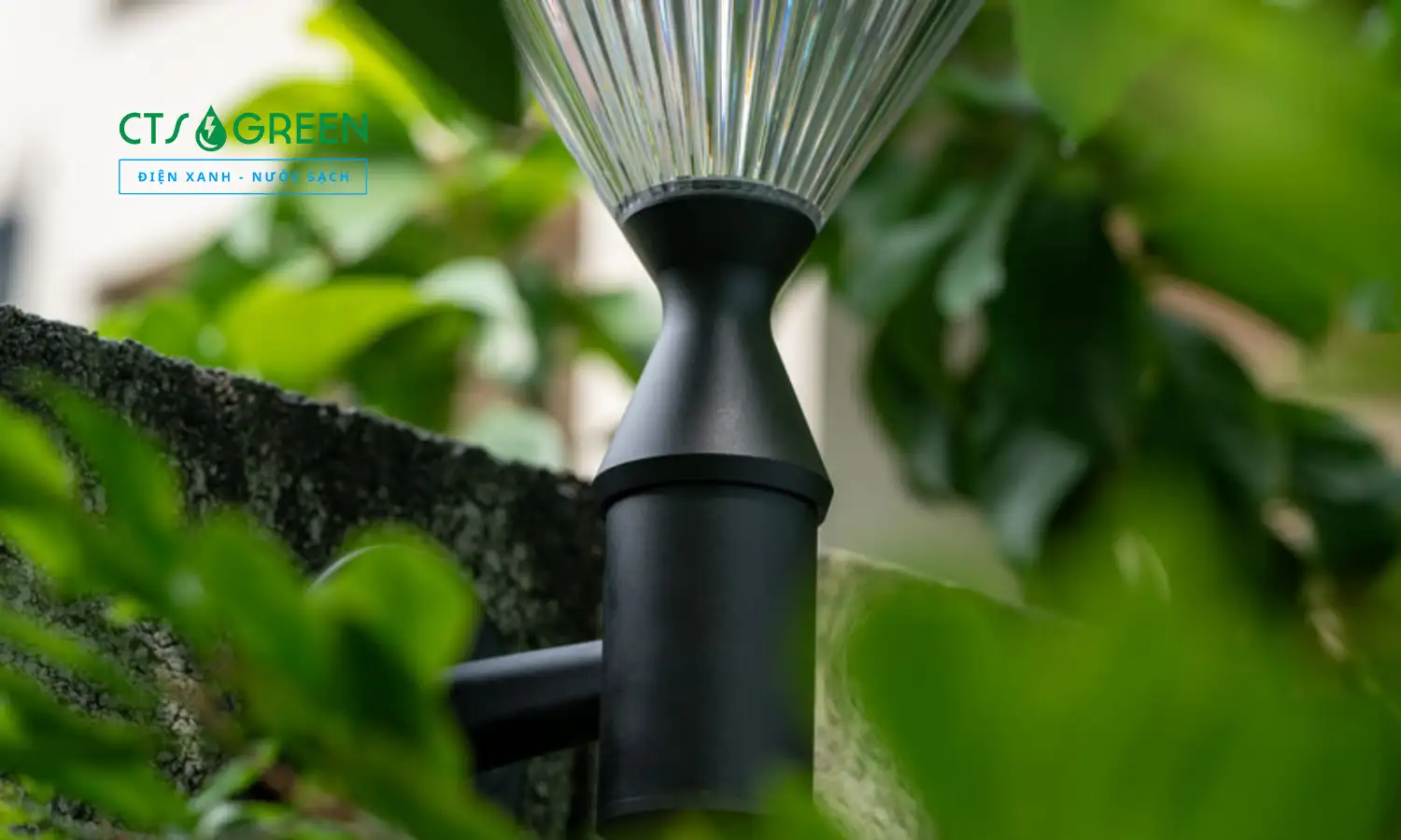 Đèn Treo Năng Lượng Mặt Trời TT37C Cao Cấp 5754 Đèn Treo Năng Lượng Mặt Trời TT37C Cao Cấp