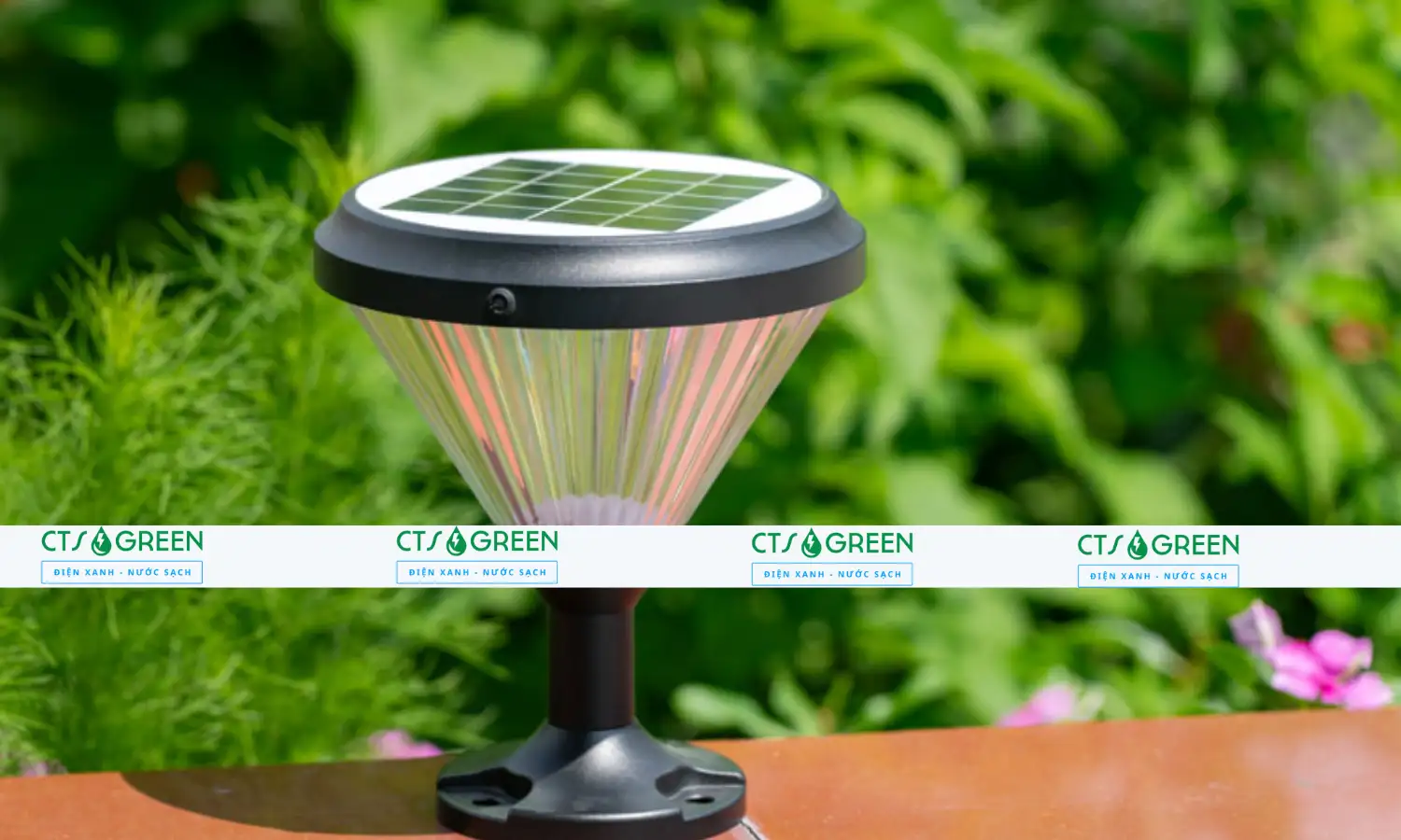 Đèn Cắm Đất Năng Lượng Mặt Trời CD07TR