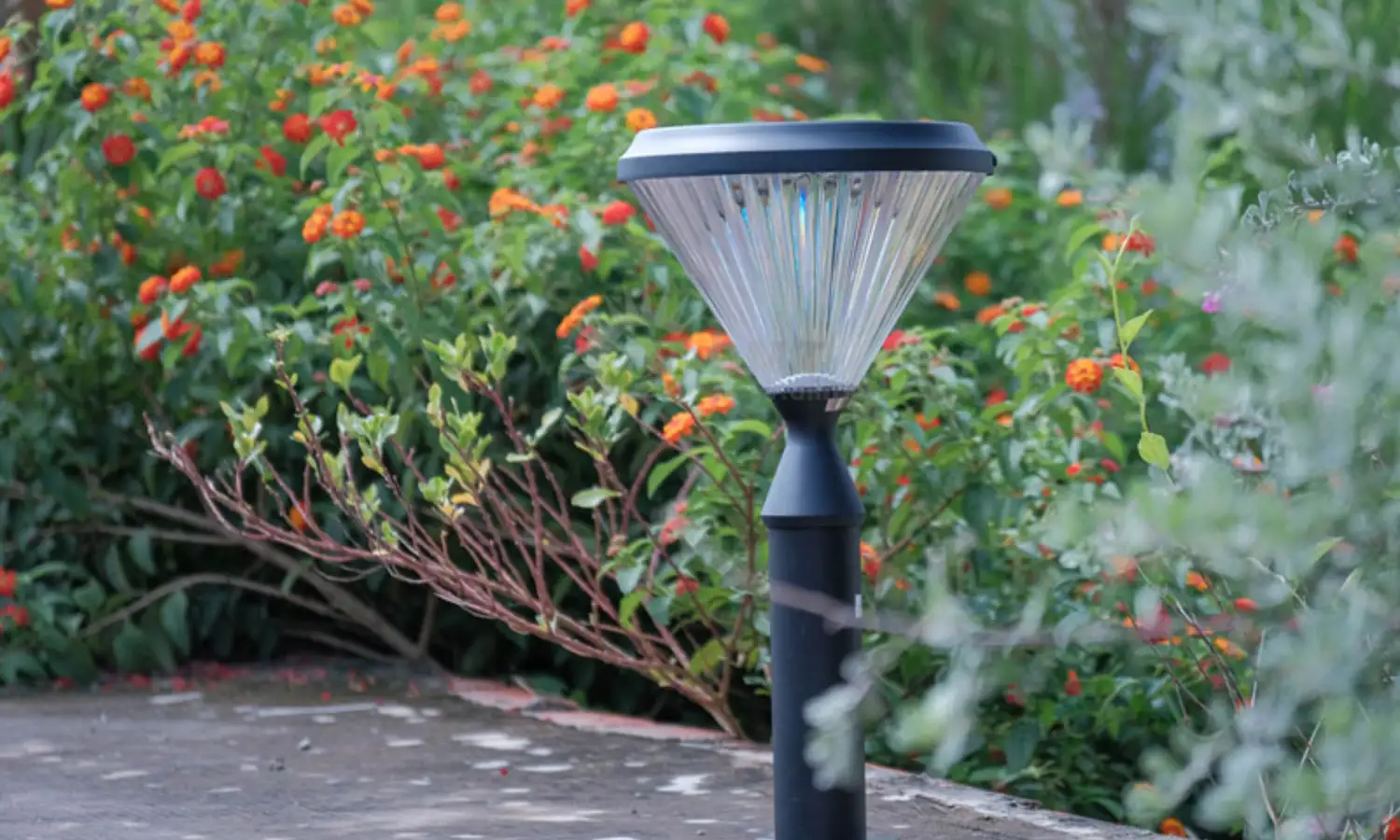 Đèn trụ sân năng lượng mặt trời 2 màu 50cm TS07D [Tích hợp chân cắm đất]