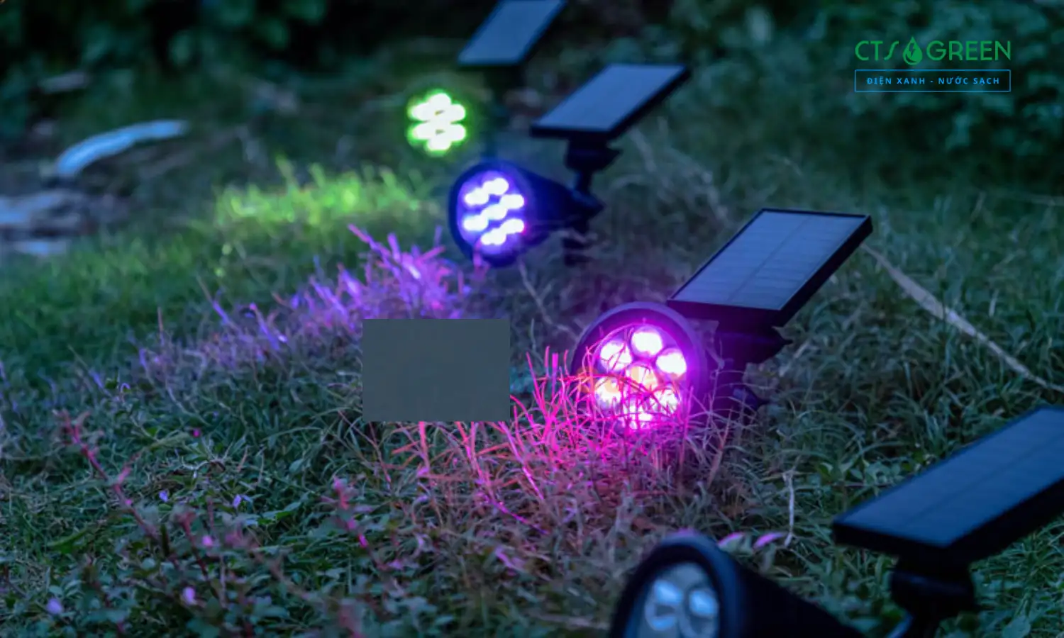 Đèn rọi tiểu cảnh sân vườn năng lượng mặt trời RC07 - RGB (7 LED - 7 Màu) 6173 Đèn rọi tiểu cảnh sân vườn năng lượng mặt trời RC07-RGB