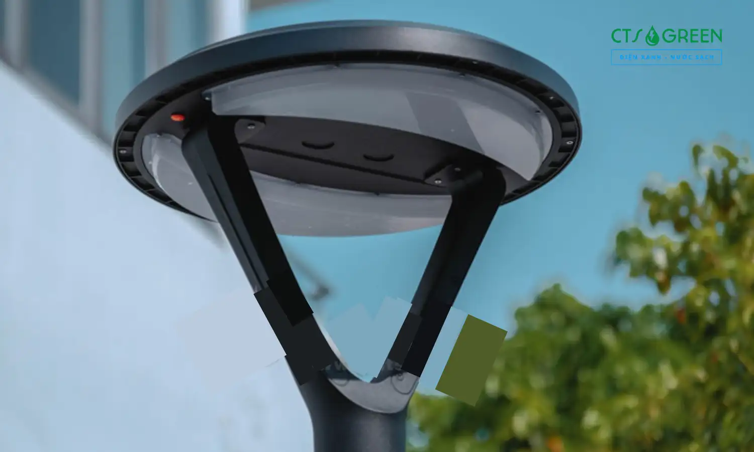 Đèn cảnh quan năng lượng mặt trời UFO CV - 1088 6928 Đèn cảnh quan năng lượng mặt trời UFO CV - 1088