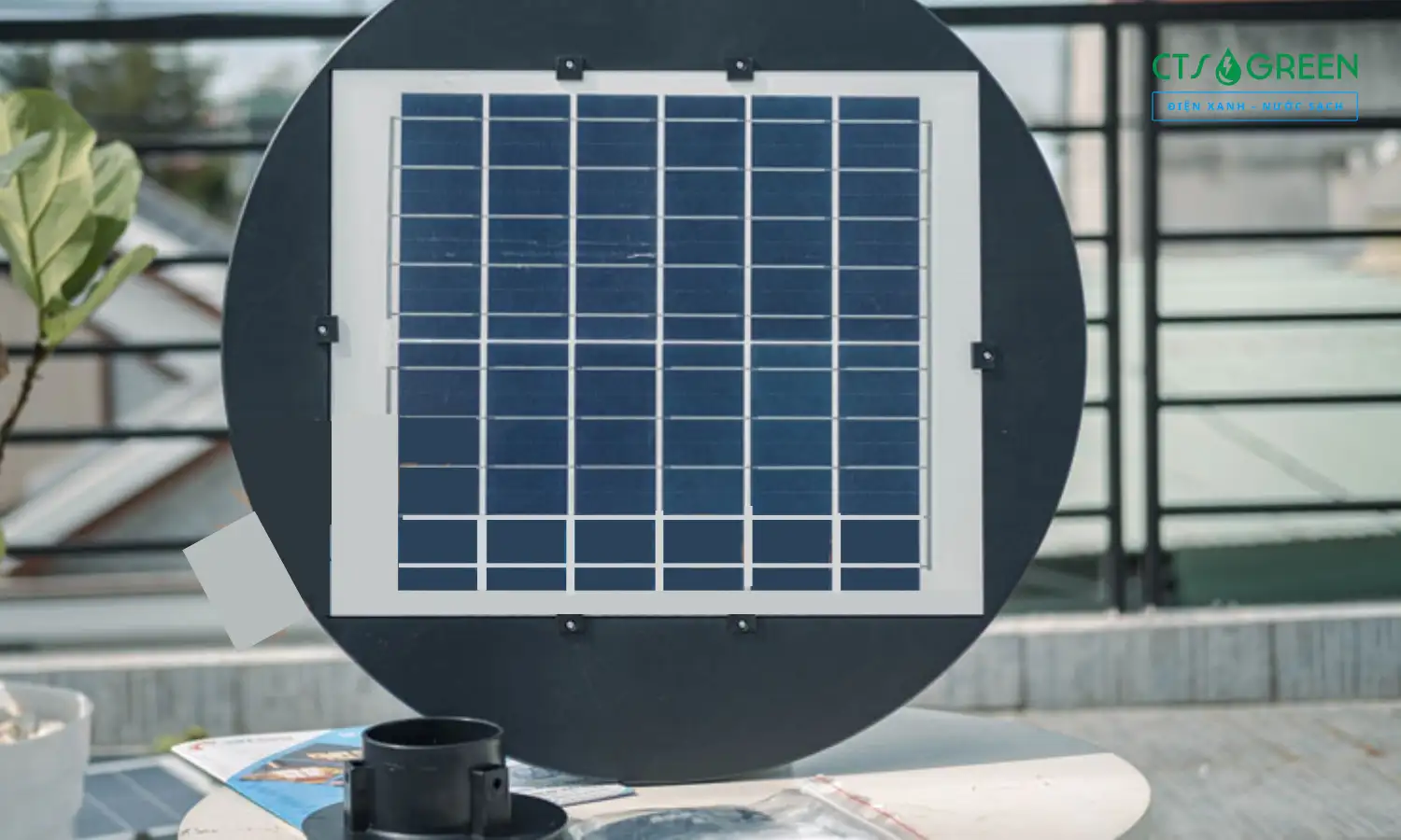 Đèn Năng Lượng Mặt Trời 600W UFO Chính Hãng