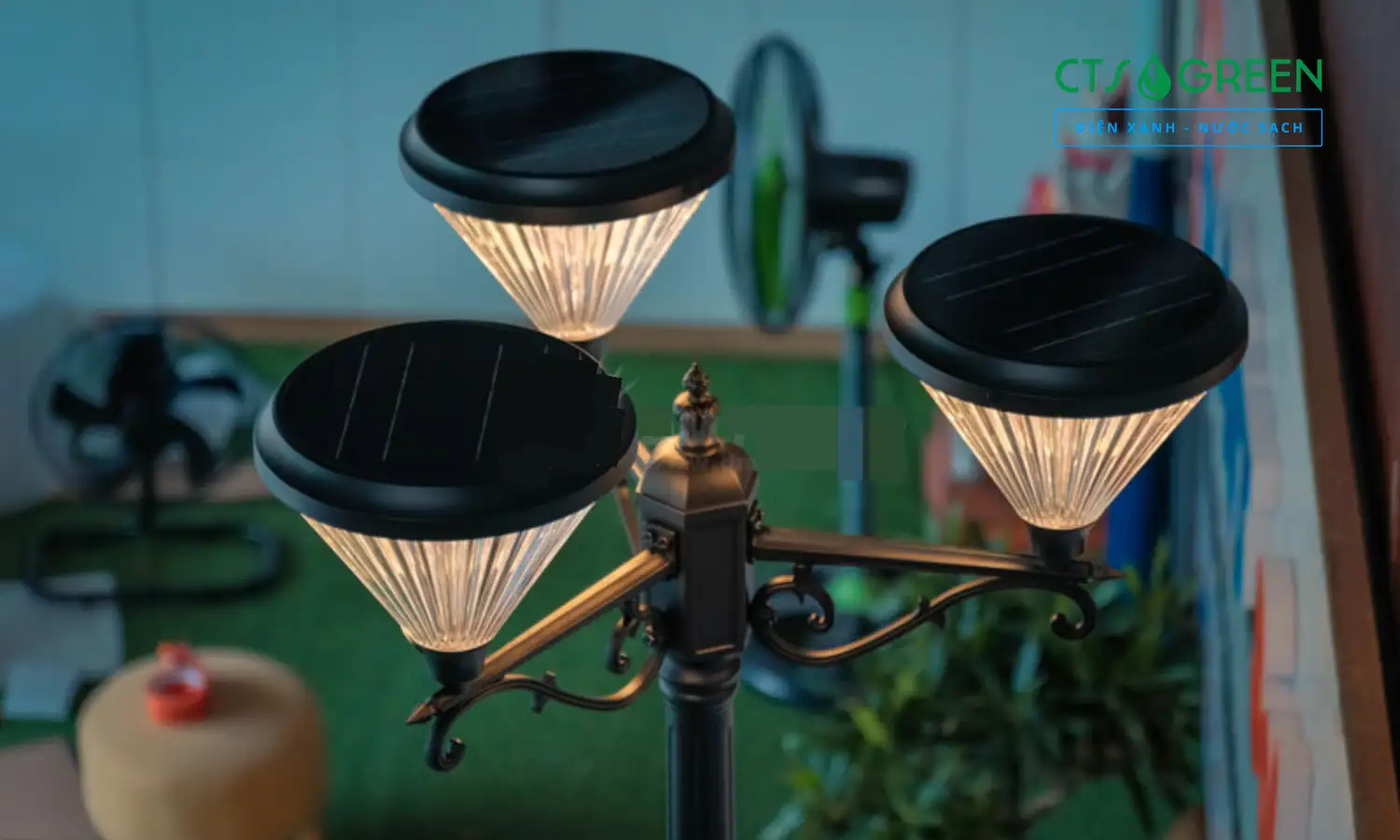 Đèn trụ công viên 3 ngọn CV - 3037 cao 2.6m, chụp đèn kim cương