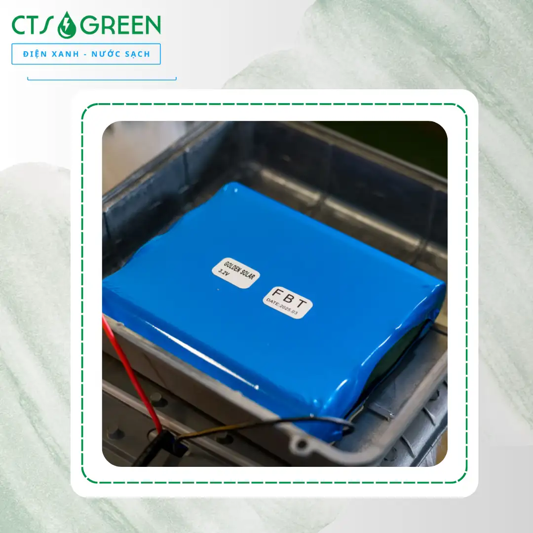 Đèn Đường Năng Lượng Mặt Trời 600W D-SA600B Giá Tốt 4166 Đèn Đường Năng Lượng Mặt Trời 600W D-SA600B