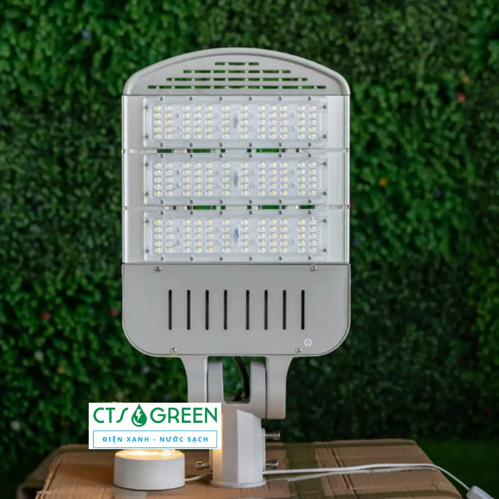 Đèn năng lượng mặt trời công trình cao cấp 150W 5729 Đèn năng lượng mặt trời công trình cao cấp 150W