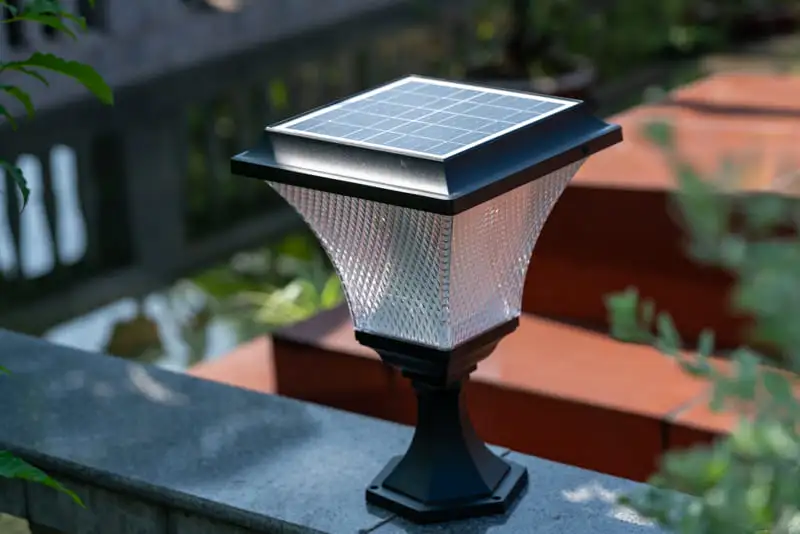 Đèn trụ rào sân vườn năng lượng mặt trời TS34TR