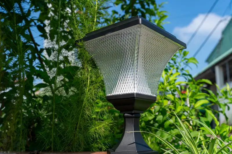Đèn trụ rào sân vườn năng lượng mặt trời TS34TR