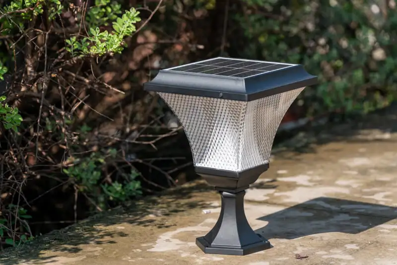 Đèn trụ rào sân vườn năng lượng mặt trời TS34TR