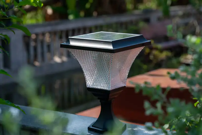 Đèn trụ rào sân vườn năng lượng mặt trời TS34TR
