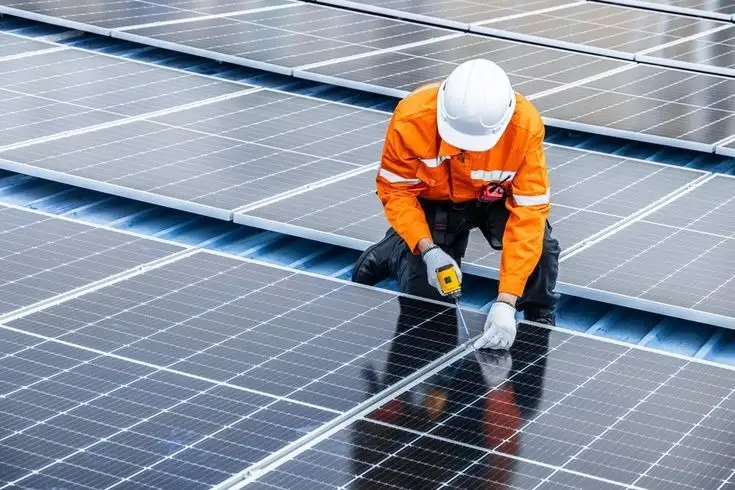 Tấm pin năng lượng mặt trời 1000W hiện nay có giá bao nhiêu?
