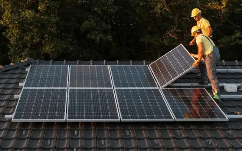 Chi phí lắp điện mặt trời 10kW dành cho hộ gia đình lớn và doanh nghiệp nhỏ 8144 Chi phí lắp điện mặt trời 10kW CTS Green