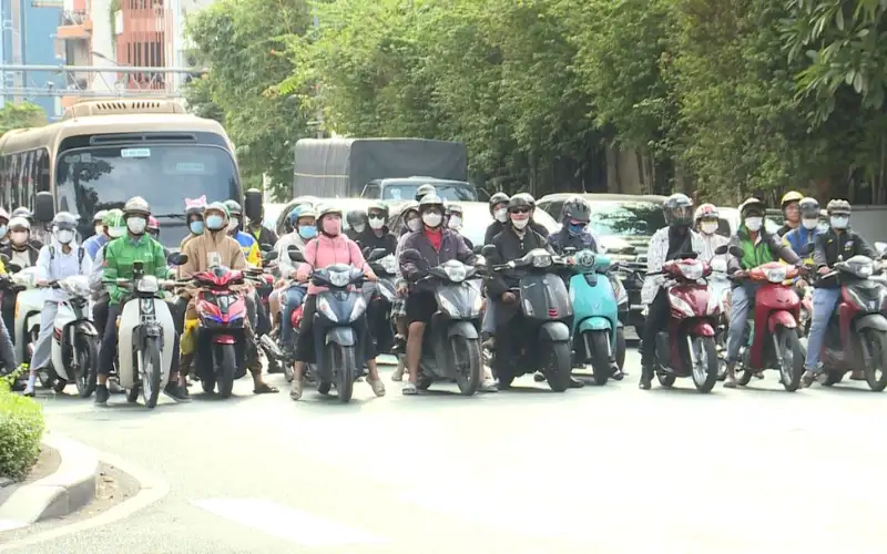 Mật độ lưu thông xe xăng tại Việt Nam